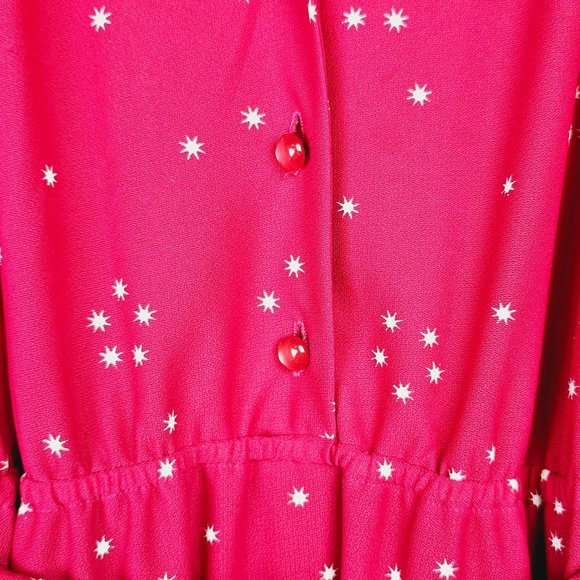 Vintage 70's Red Dress with White Stars, Midi, Tie Waist and Button Front, Sz 12 - Picture 7 of 11